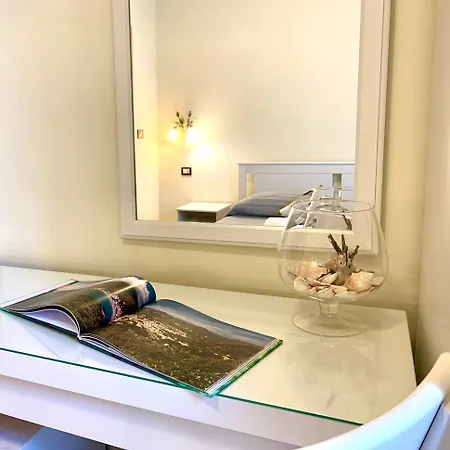 Hotel Baia Di Levanto